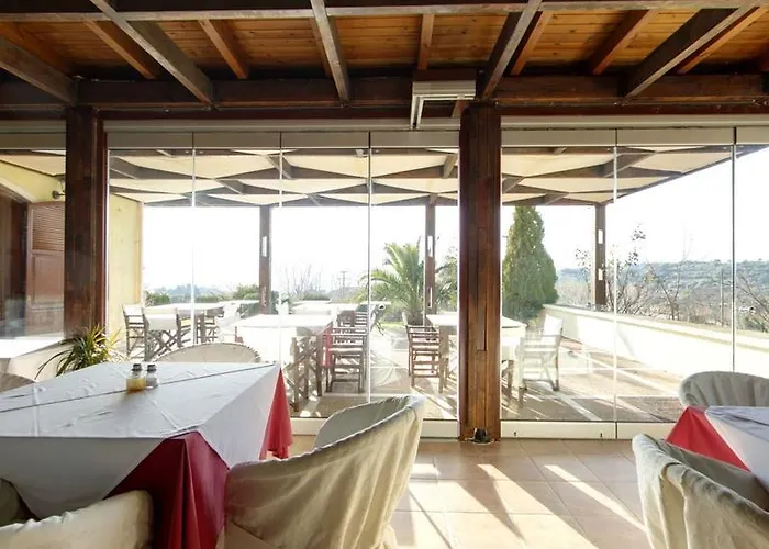 Rocabella Hellinikon Country Hotel Ellinikón